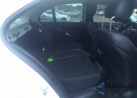 2016 Mercedes-Benz C 300 Sport 4Matic/Luxury 4Matic/4Matic из США, поврежденный, VIN WDDWF4KB9GR145953